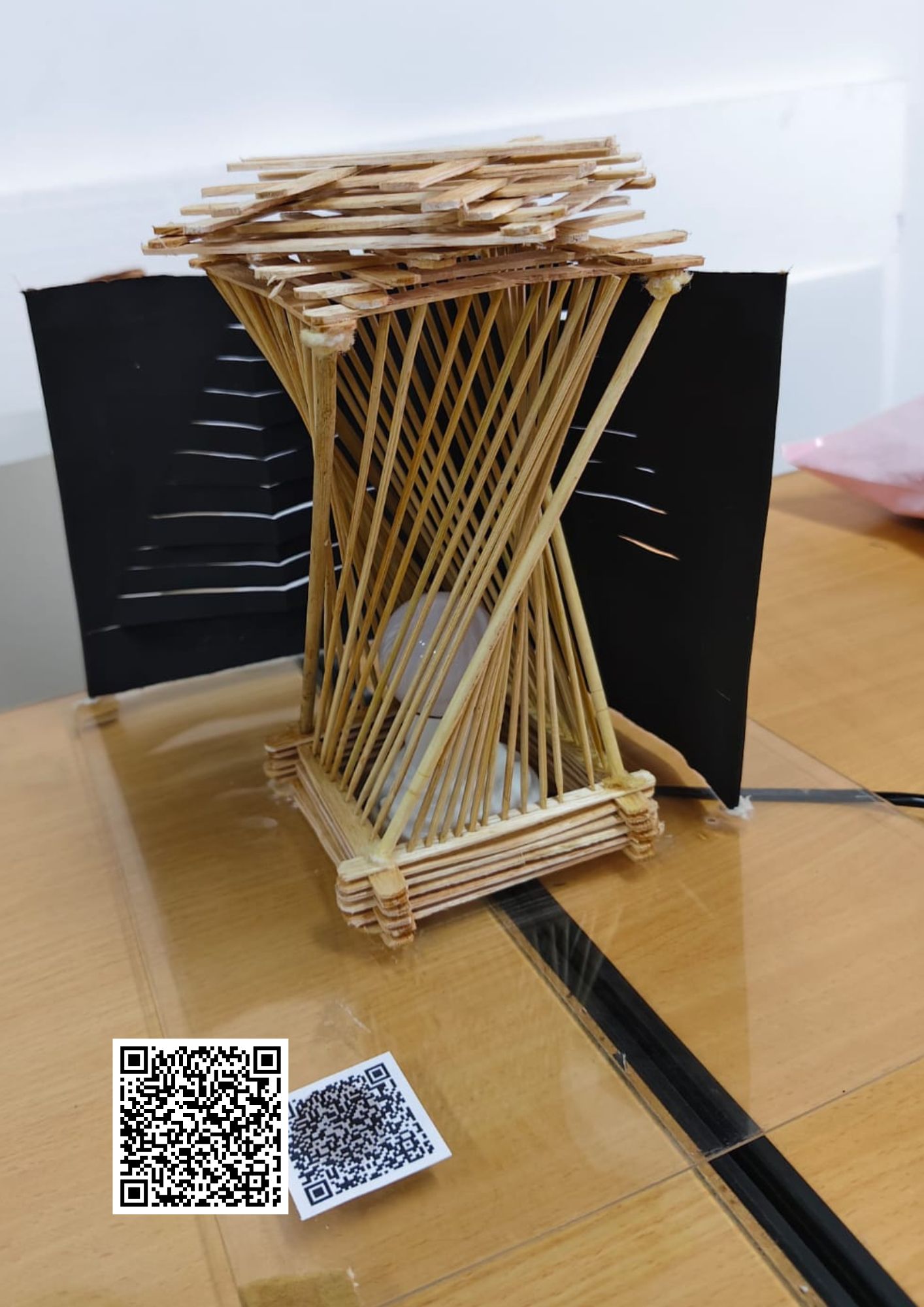 Marsell Firmansyah Darmawan & Muhammad Samsul Fazrin - Bedside Lamp