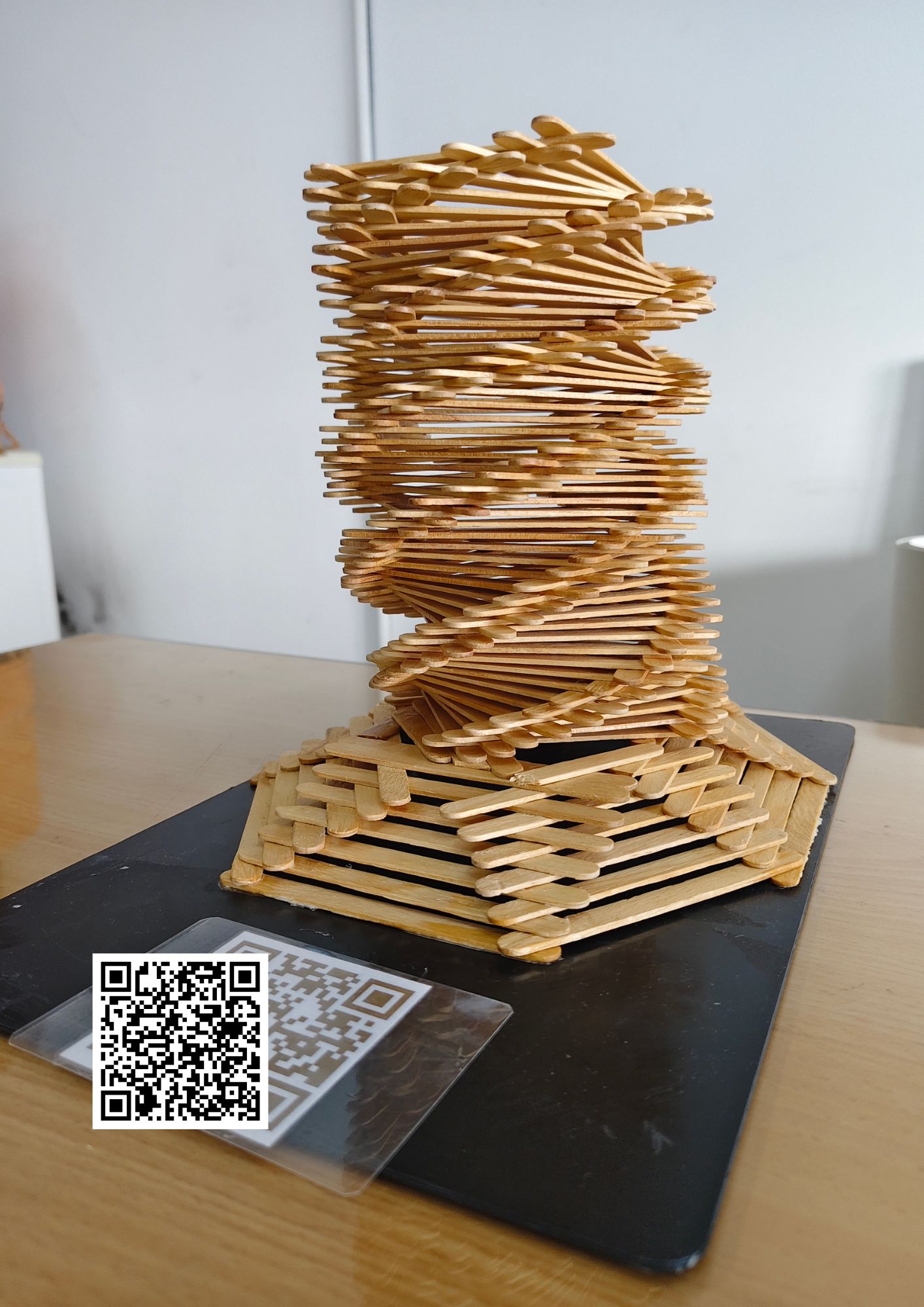 Silvy Nadya Salsabila - Menara Pisa